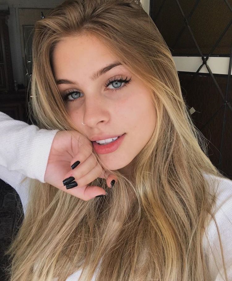 Amanda B.